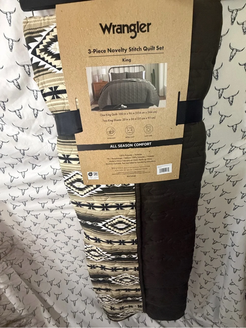 Wrangler King 3-Piece Novelty Stitch Quilt Set - Olive & Tan Pattern